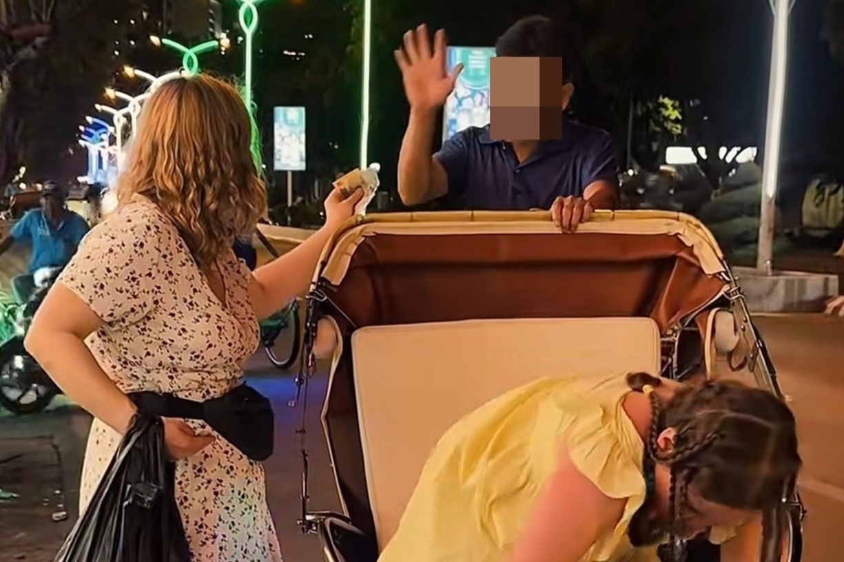 Tuoc tu cach thanh vien tai xe vu giat tien khach Nga o Nha Trang hinh anh