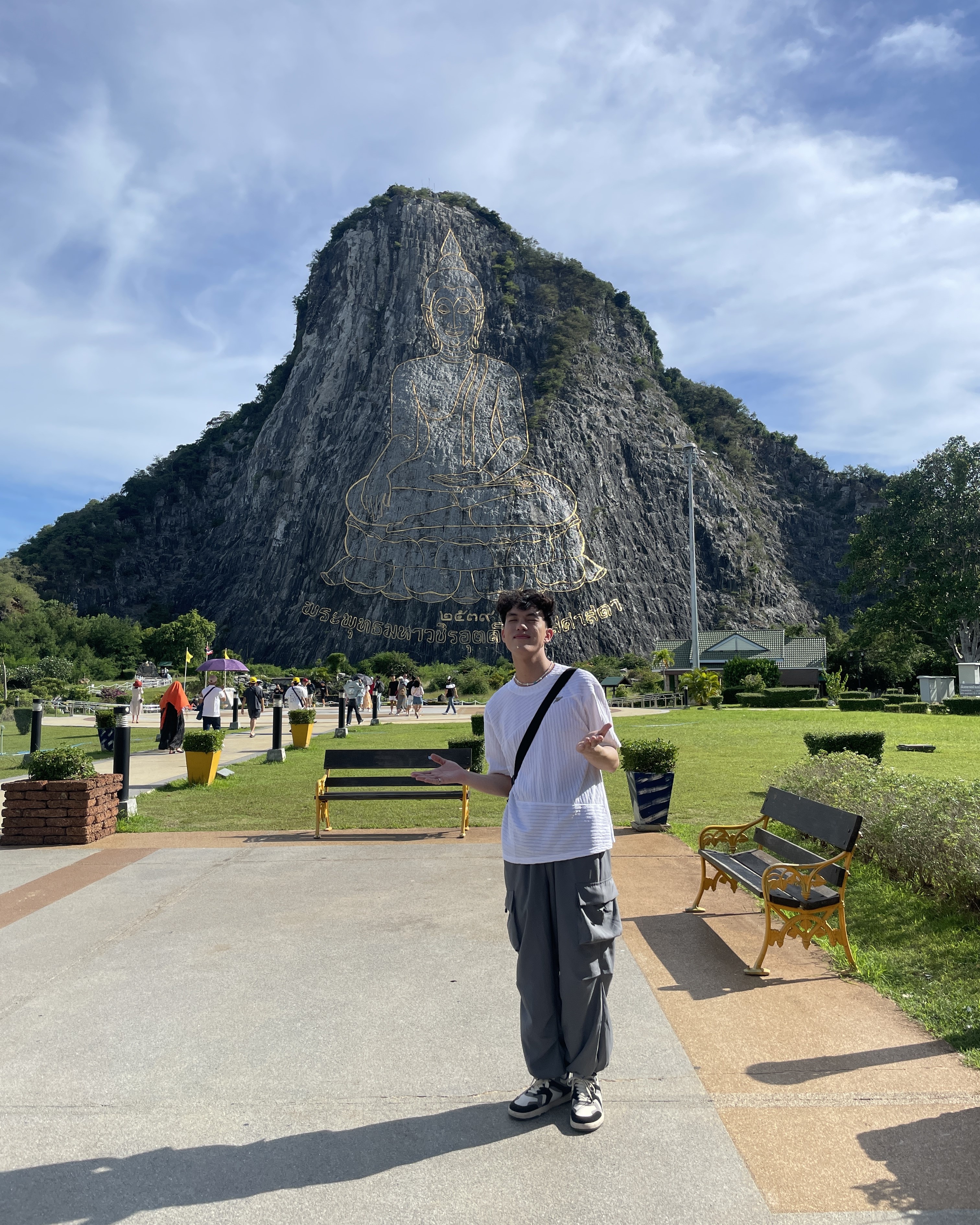 khach viet du lich he anh 1