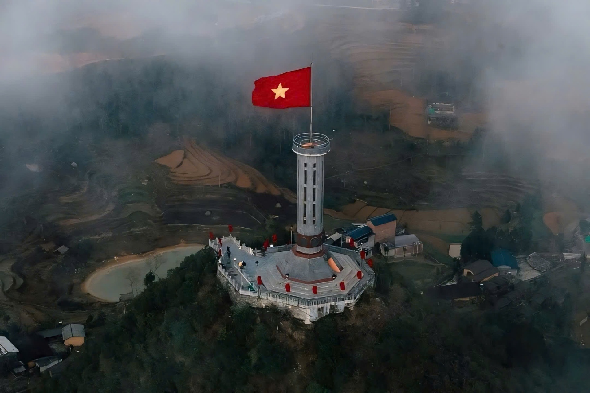 '4 cuc, 1 dinh, 1 nga ba' Viet Nam thay doi ra sao sau sap nhap? hinh anh