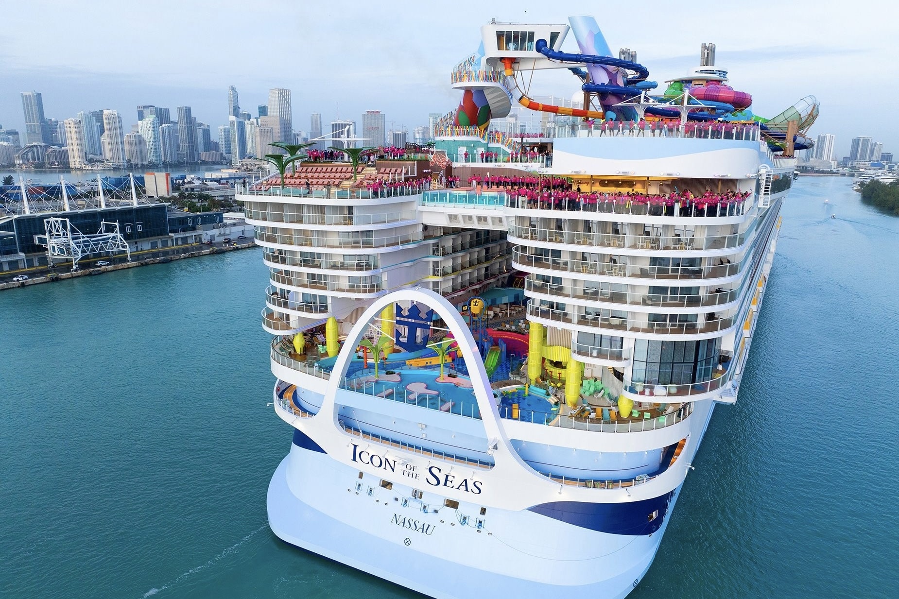 Tai nan tren sieu du thuyen lon nhat the gioi, 1 nguoi thiet mang hinh anh