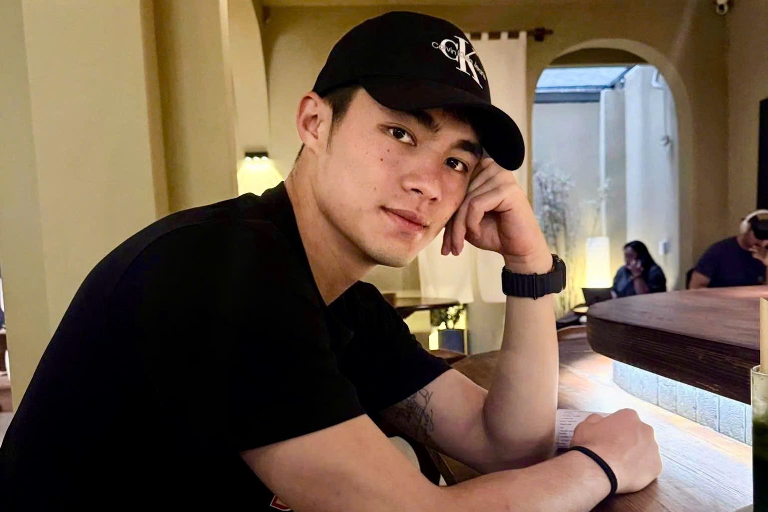 Dan mang Thai Lan binh chon Tran Trung Kien dep trai nhat SEA Games 33 hinh anh