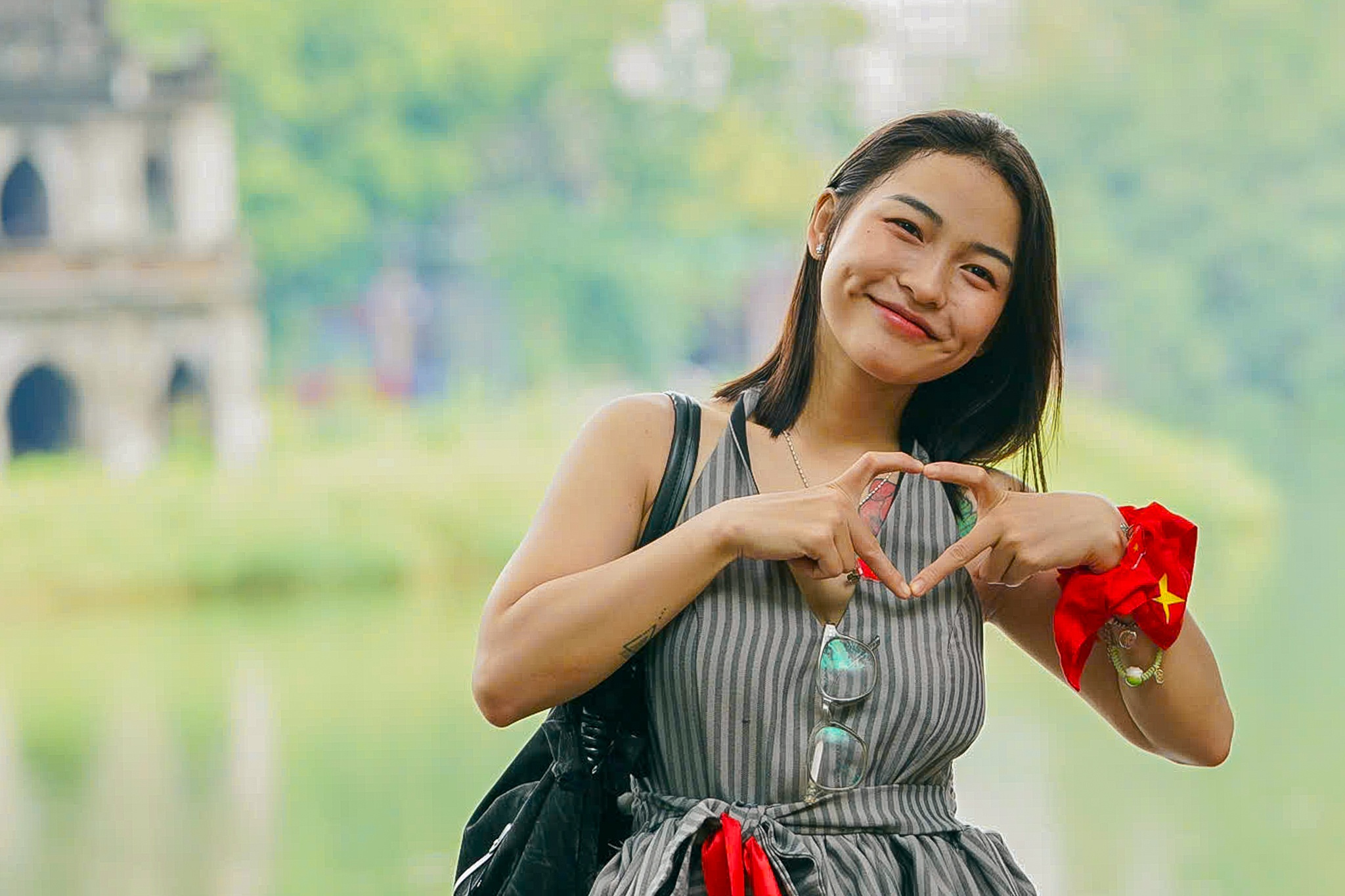 Co gai tu Dong Nai, Lam Dong ra Ha Noi xem so duyet dieu binh hinh anh