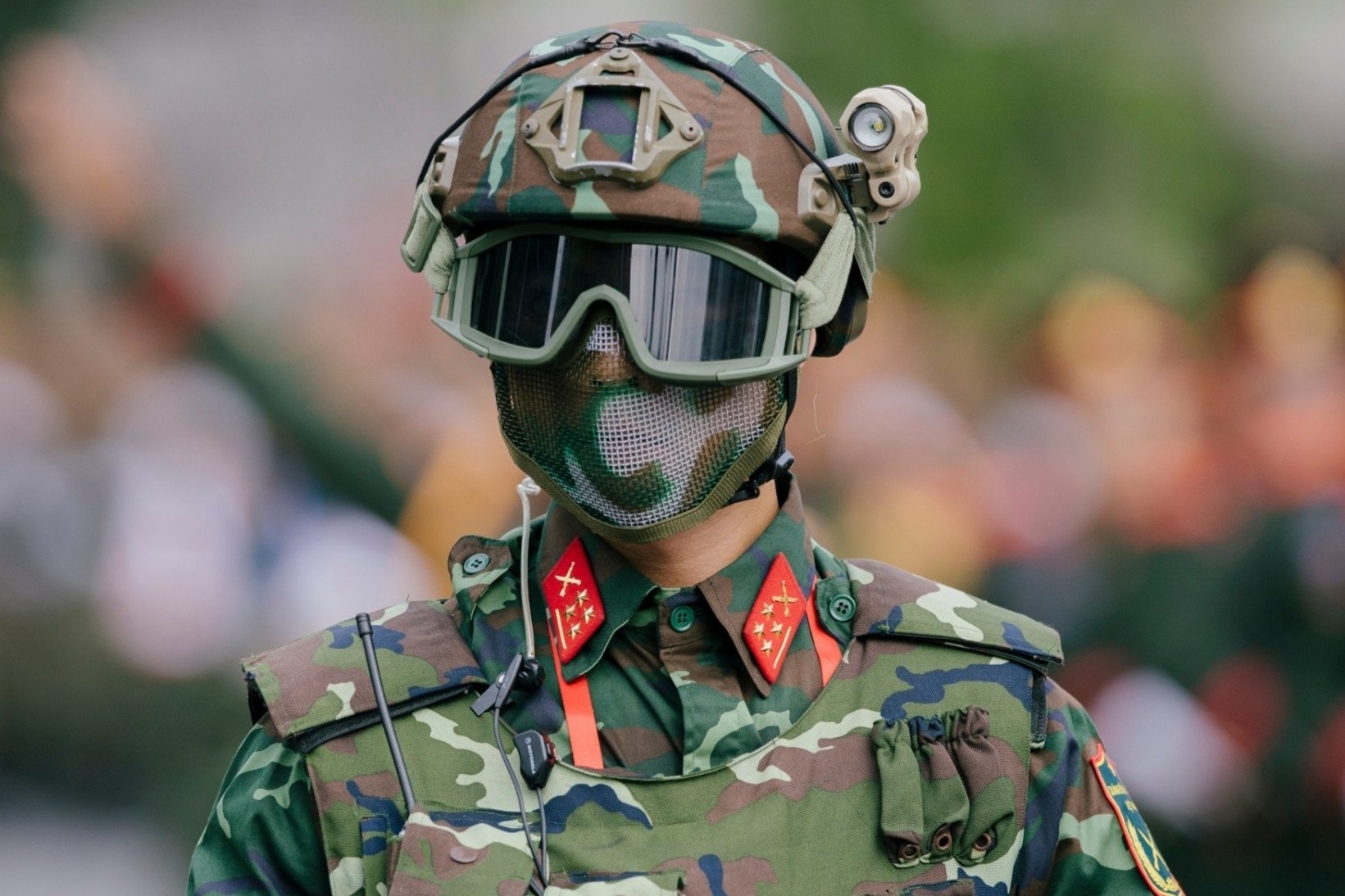 Can canh luc luong trinh sat dac nhiem khong bao gio lo mat o A80 hinh anh