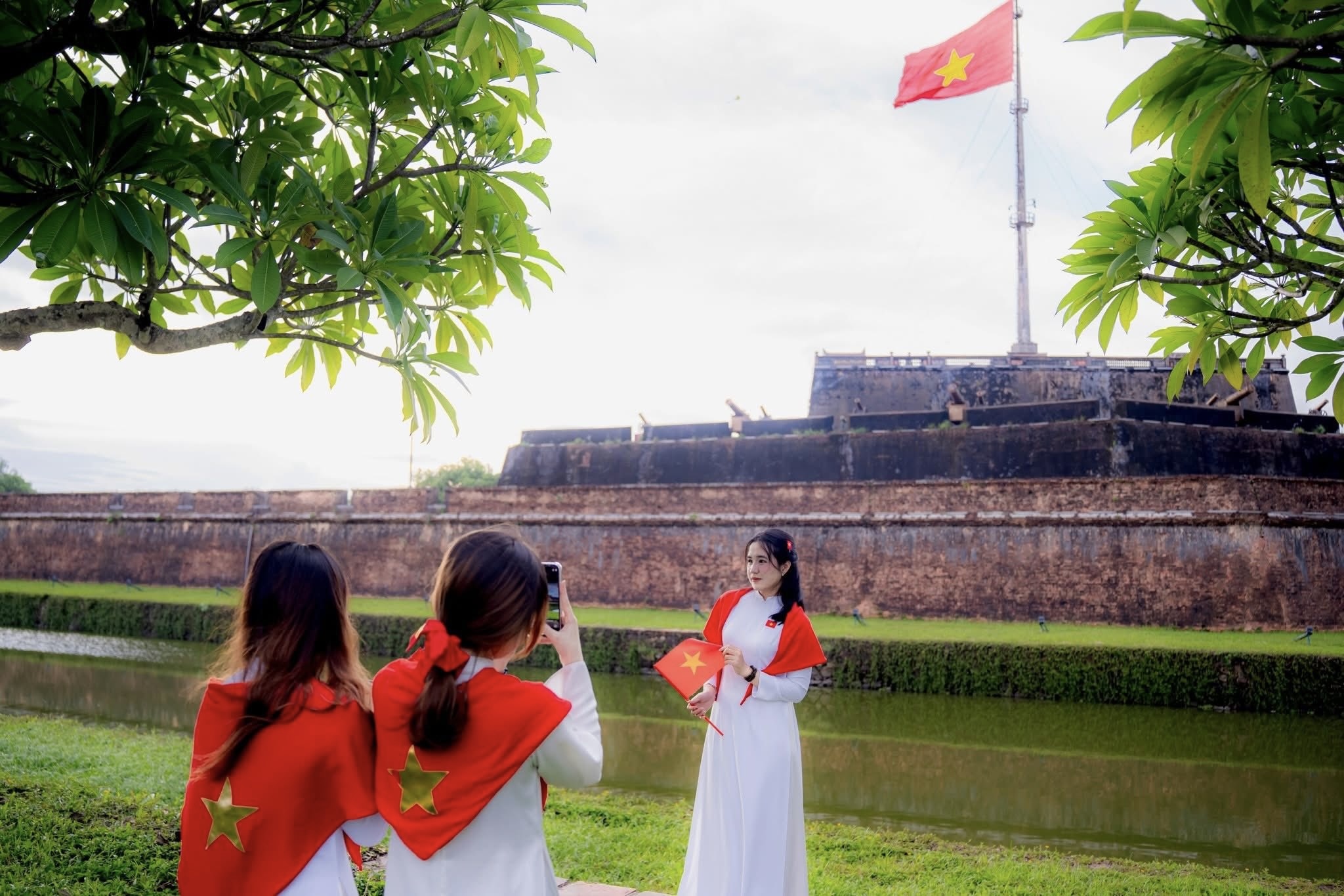 luong khach 2/9 anh 4