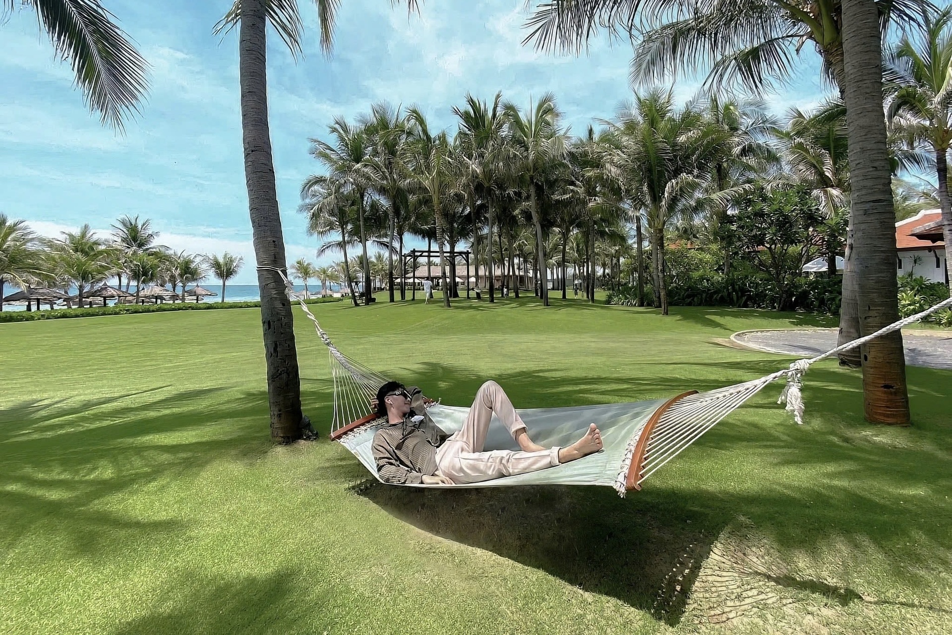 Khach den Khanh Hoa van dong nhat mien Trung dip 2/9 hinh anh