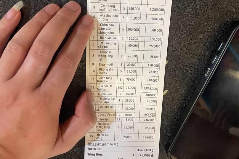 Nha hang len tieng vu 30 khach uong '300 lit bia', hoa don 18 trieu hinh anh