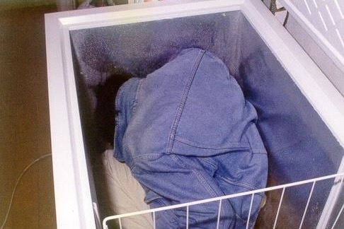 Me bi bat vi tru dong thi the con gai 20 nam o Nhat Ban hinh anh