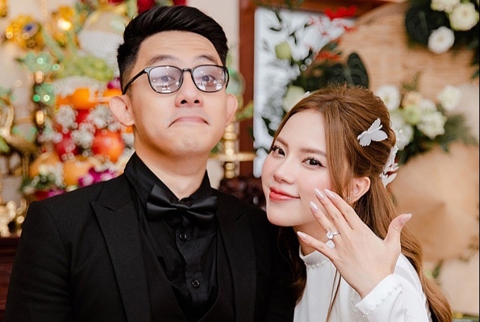 CEO Tong Dong Khue len tieng khi phai tra hon the cu 44 ty dong hinh anh