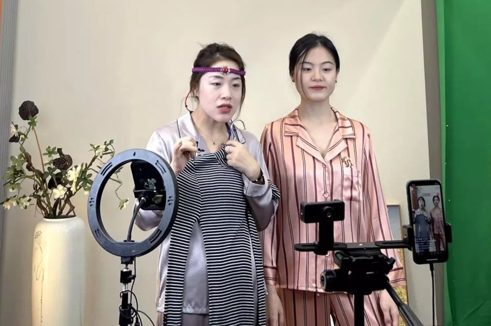 Shop TP.HCM dieu dung vi TikToker nhan do 4 trieu roi ‘boc hoi’ hinh anh