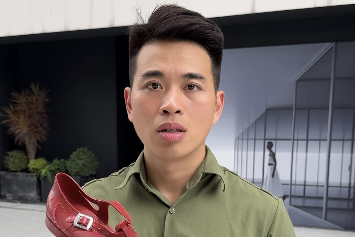 Le Anh Nuoi bi to 'loi dung hinh anh quan doi' ban hang bat chap hinh anh