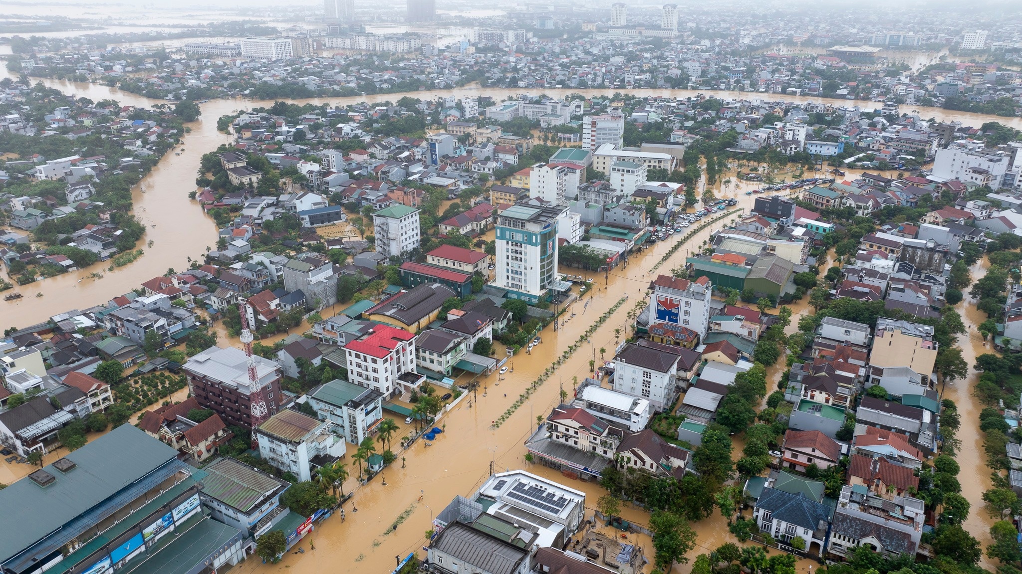 ảnh lũ trên cao  ảnh 8 anh lu tren cao anh 8