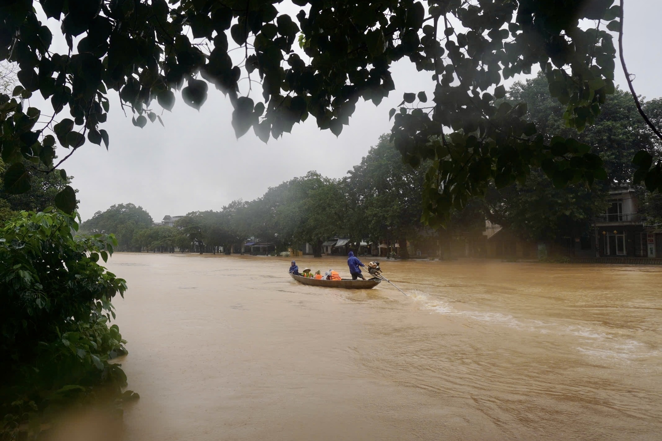 ngập lụt ở huế  ảnh 7 ngap lut o hue anh 7