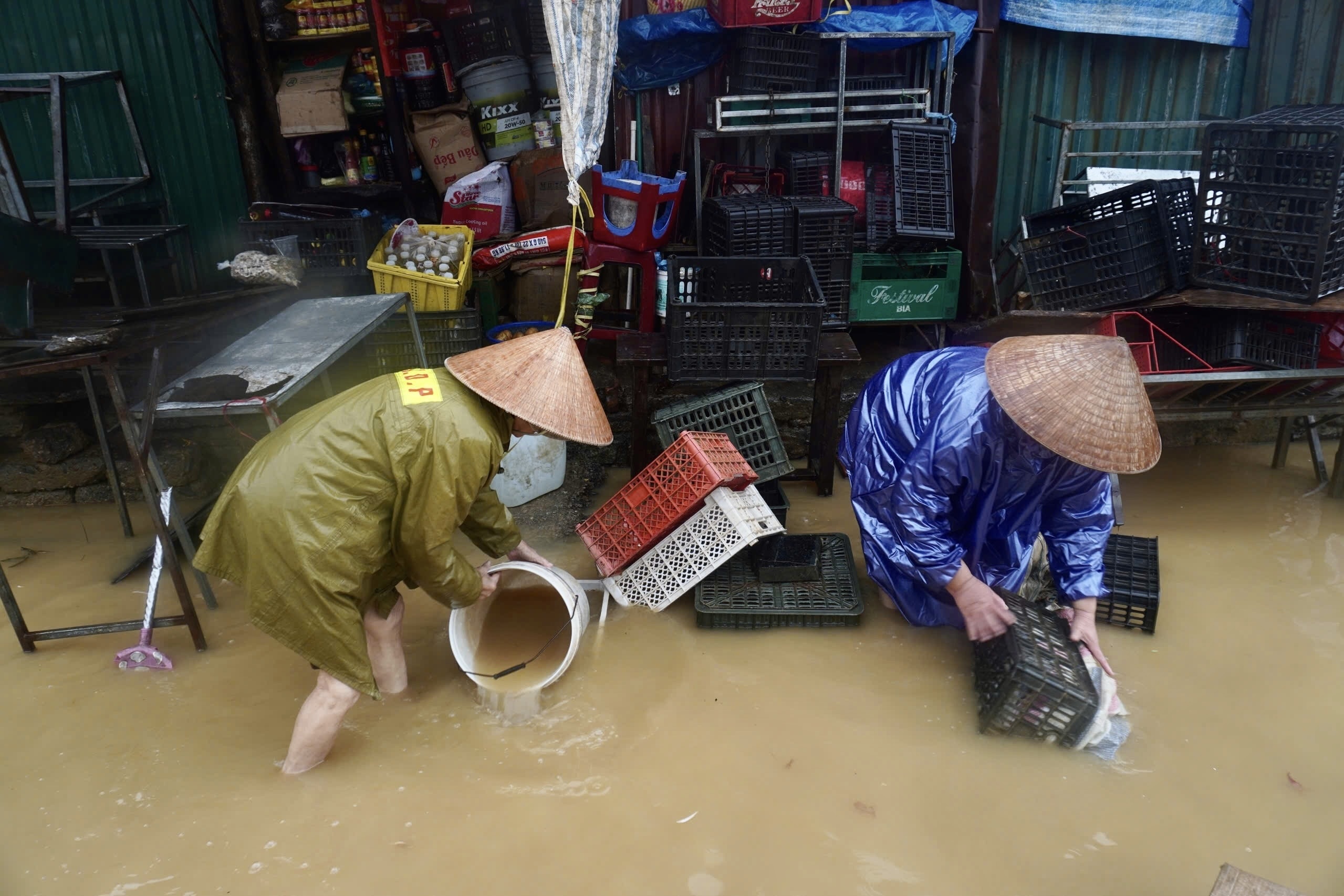 ngập lụt ở huế  ảnh 13 ngap lut o hue anh 13