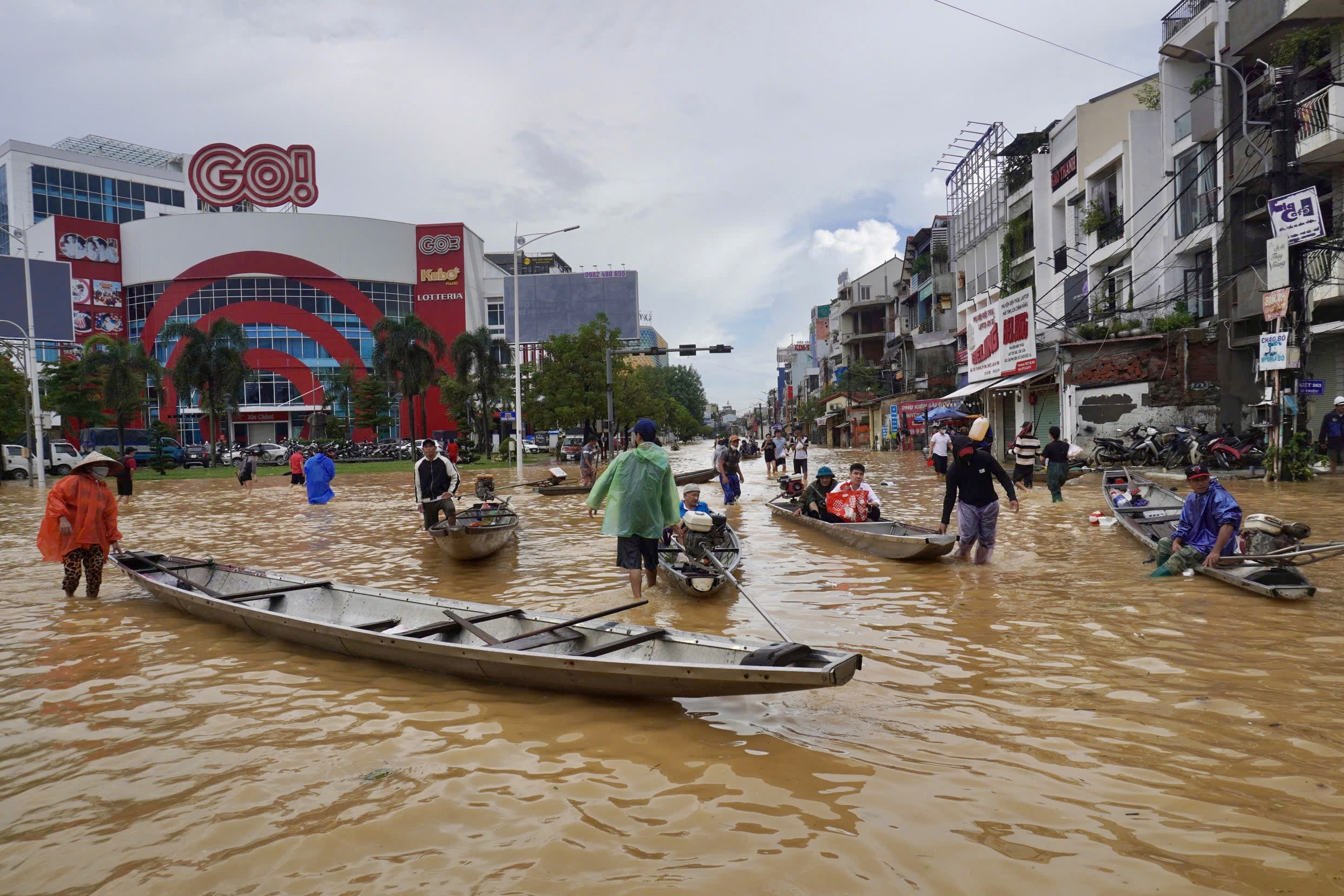 lũ lịch sử đà nẵng  ảnh 7 lu lich su da nang anh 7