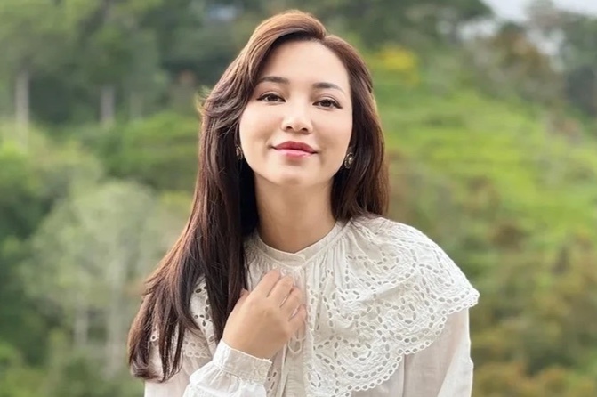 Hannah Olala len tieng vu bong tay trang co doi hinh anh