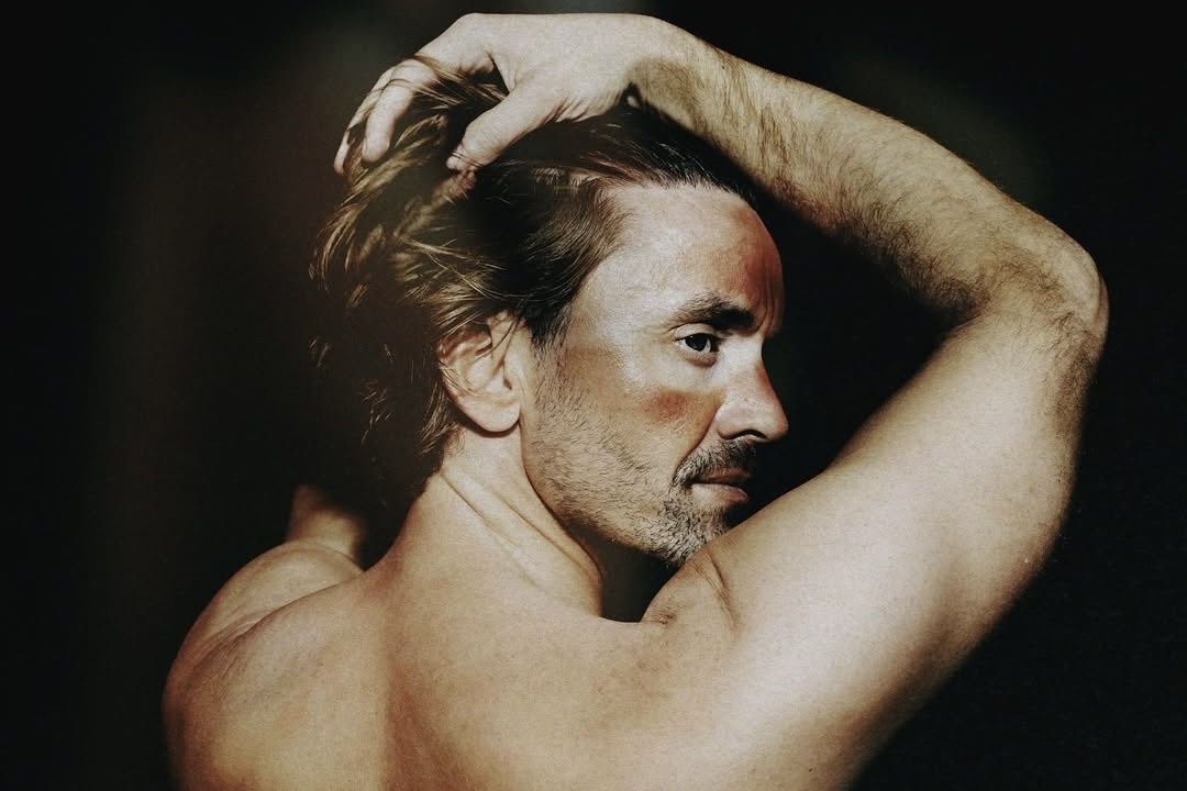 Gia the ban trai nguoi Phap cua Thao Nhi Le hinh anh