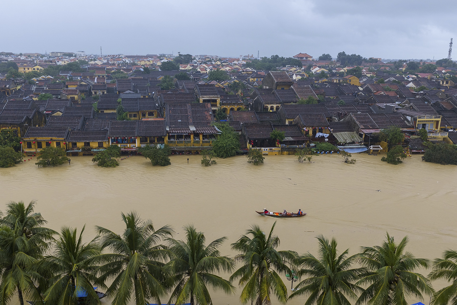 hue sau tran lut anh 22