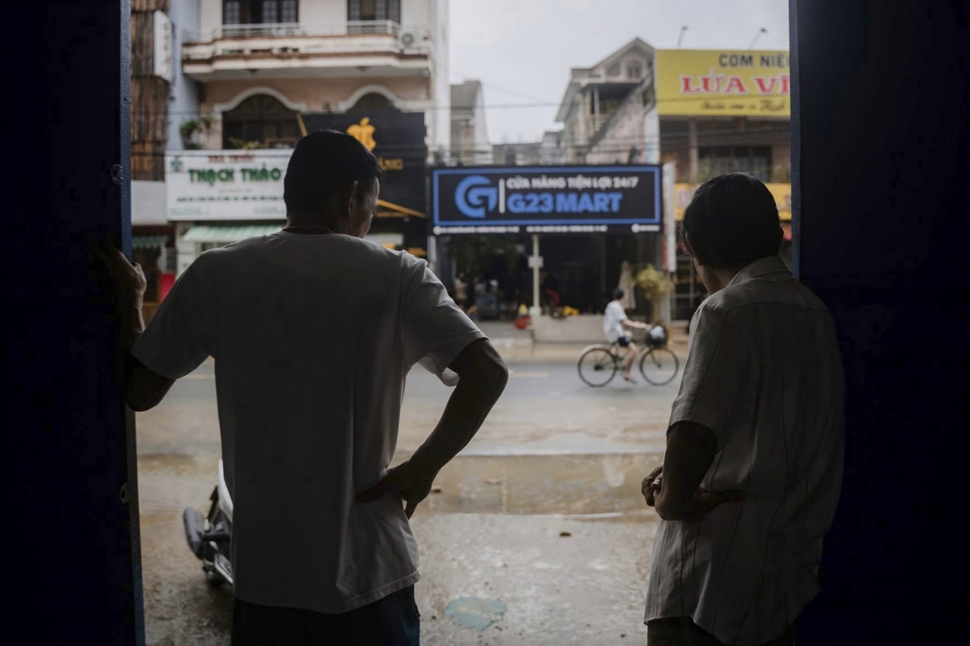 hue sau tran lut anh 10