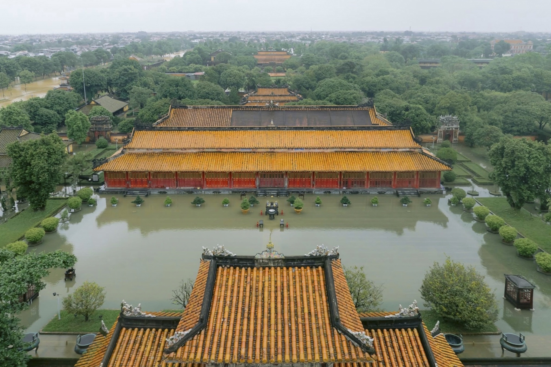 hue sau tran lut anh 13