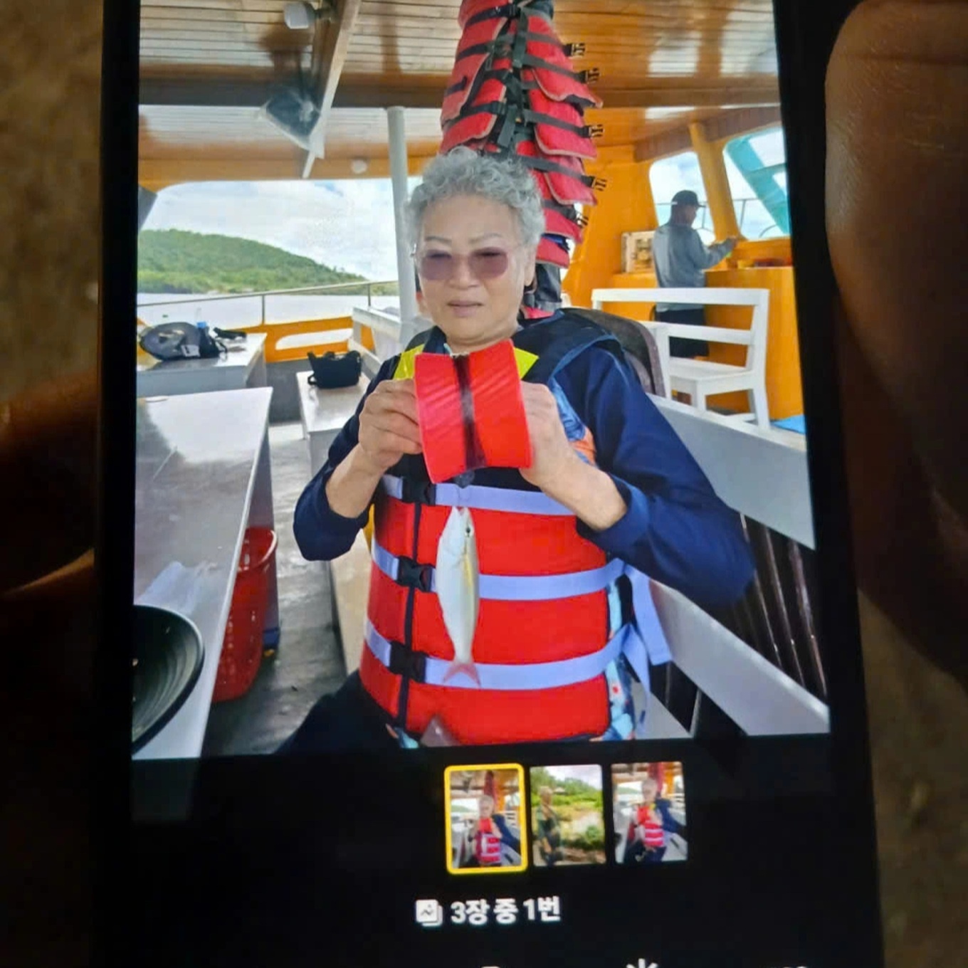 cu han quoc di lac anh 1