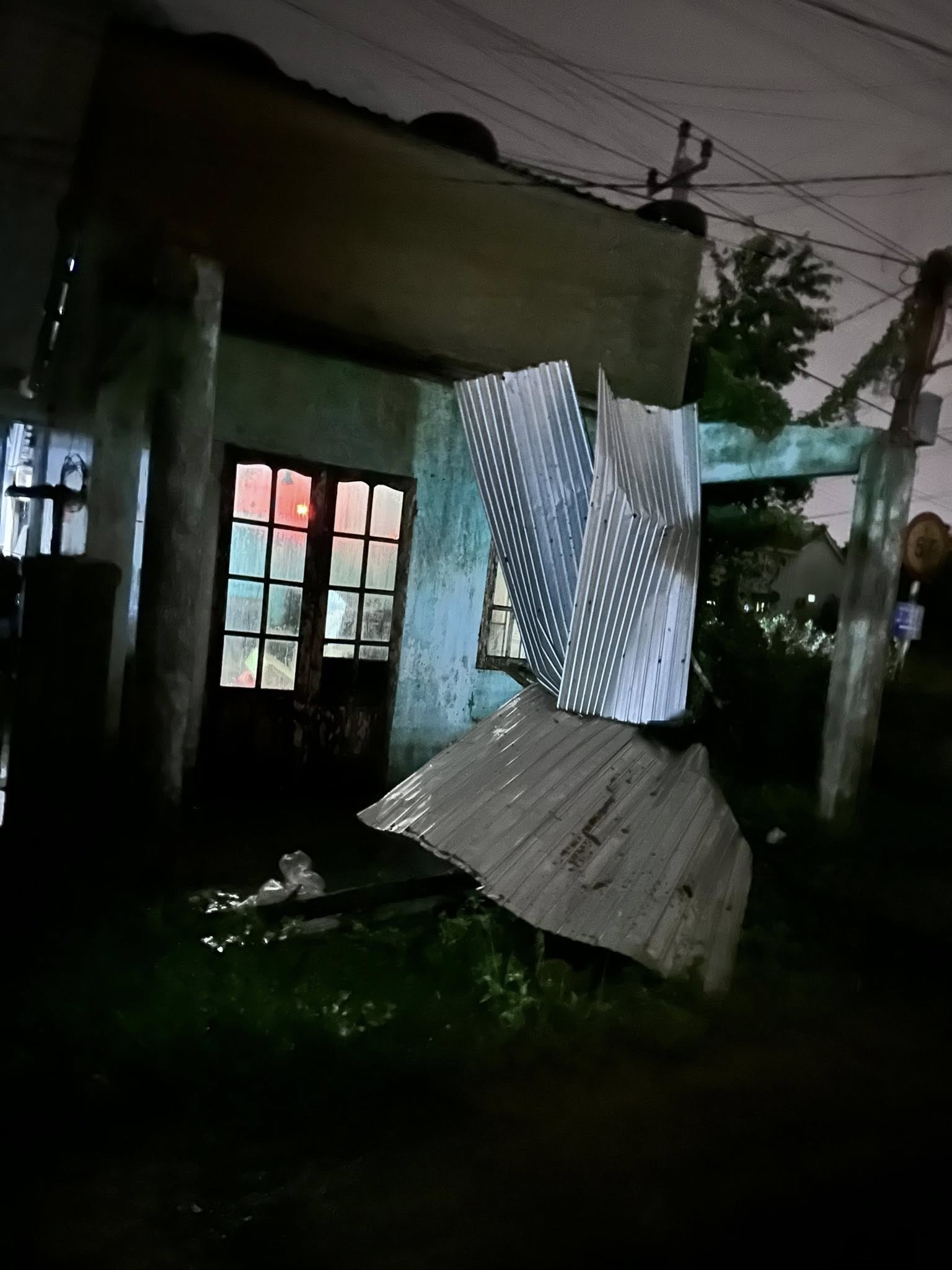 lốc xoáy đà nẵng ảnh 1 loc xoay da nang anh 1