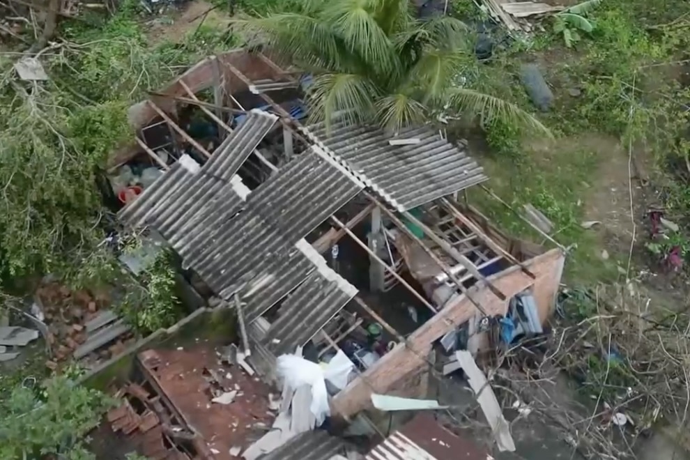 Loc xoay trong dem, hang chuc ngoi nha hu hong nang o Da Nang hinh anh