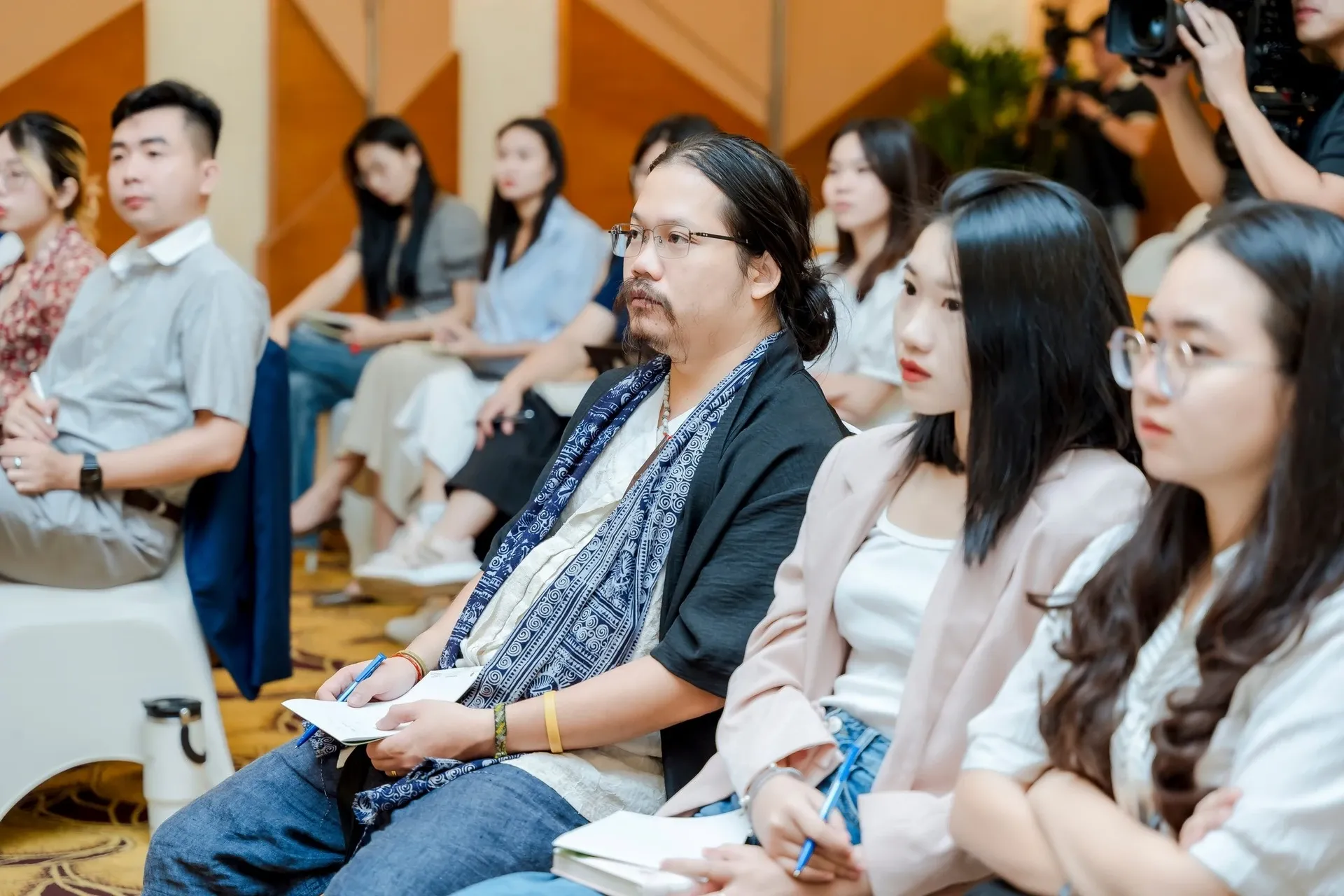 Cong an TP.HCM yeu cau ra soat lien quan du an 'Nuoi Em' hinh anh