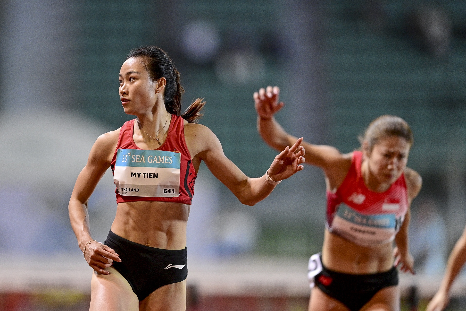 hot girl dien kinh anh 6