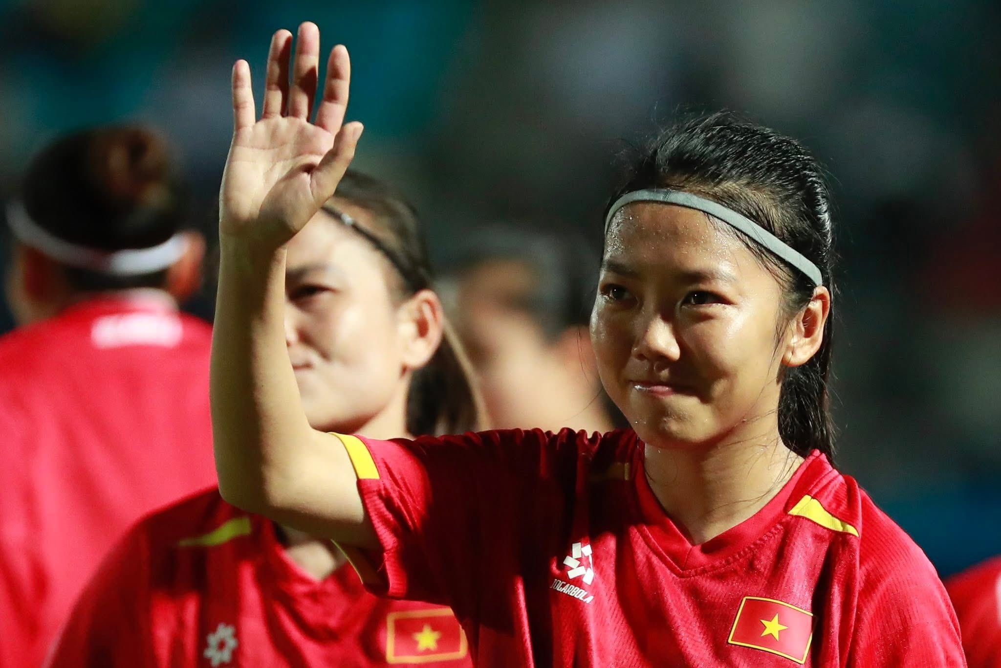 Huynh Nhu tri an HLV Mai Duc Chung 'vi nhung dieu ngot ngao nhat' hinh anh