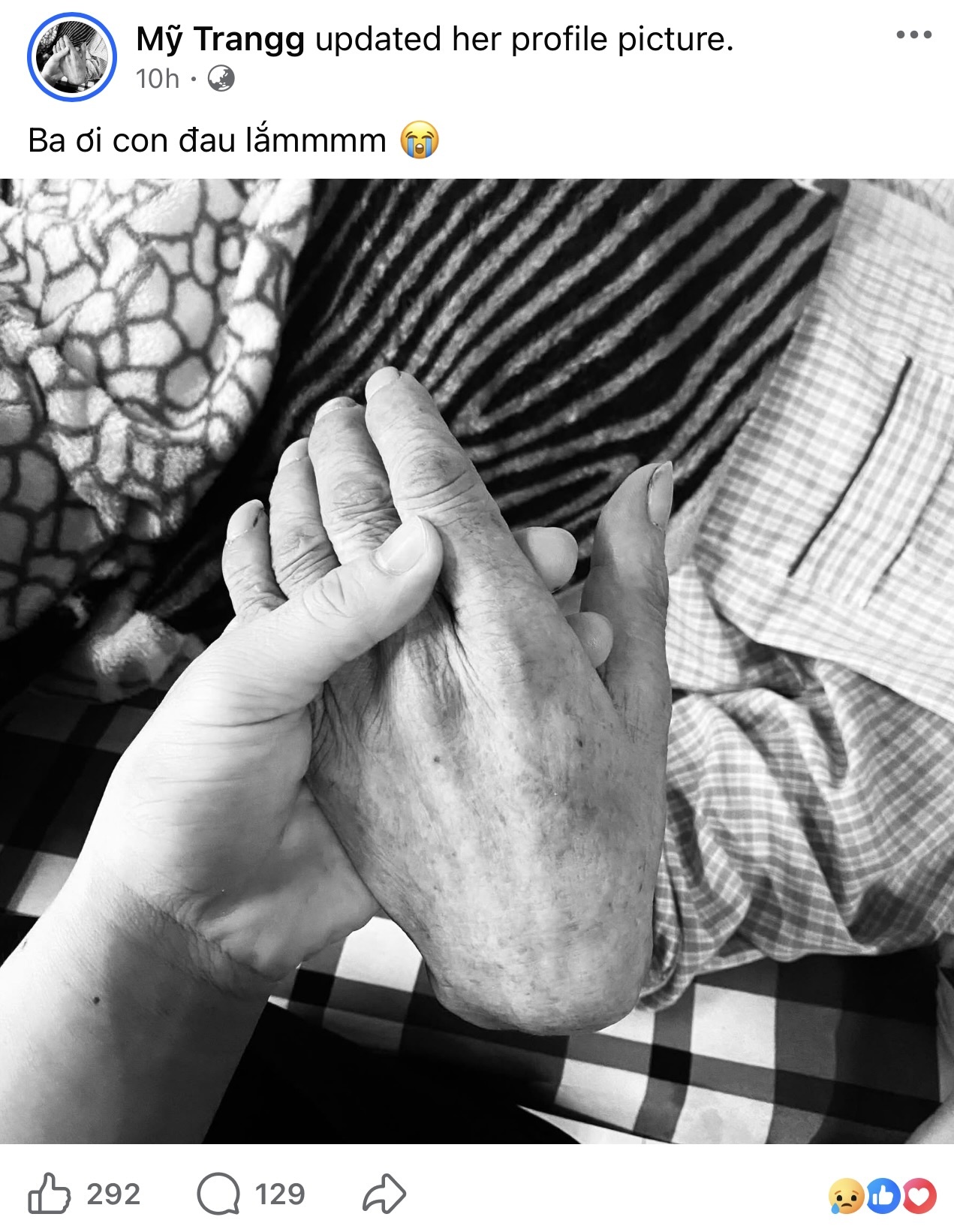 Ba chi em ruot anh 1