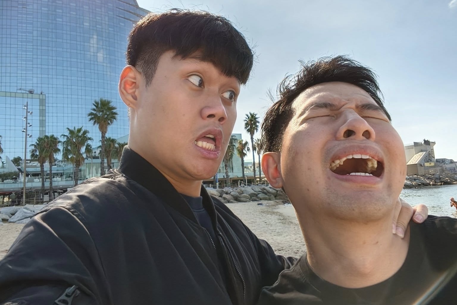 YouTuber Duy Tham, Hai Trieu len tieng hinh anh