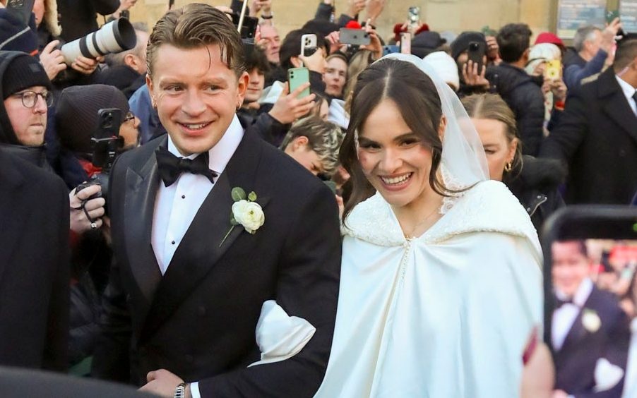 Dam cuoi con gai Gordon Ramsay, nha chong 'cach mat' khong xuat hien hinh anh