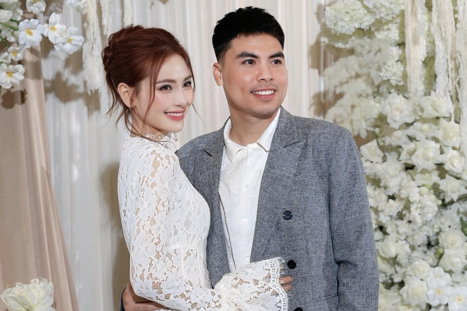 Duc Huy don tuoi 31, cong khai goi ban gai MC la vo hinh anh