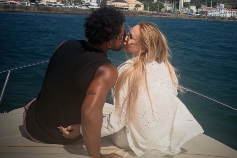 Xuan Son ky niem 8 nam cuoi vo hinh anh