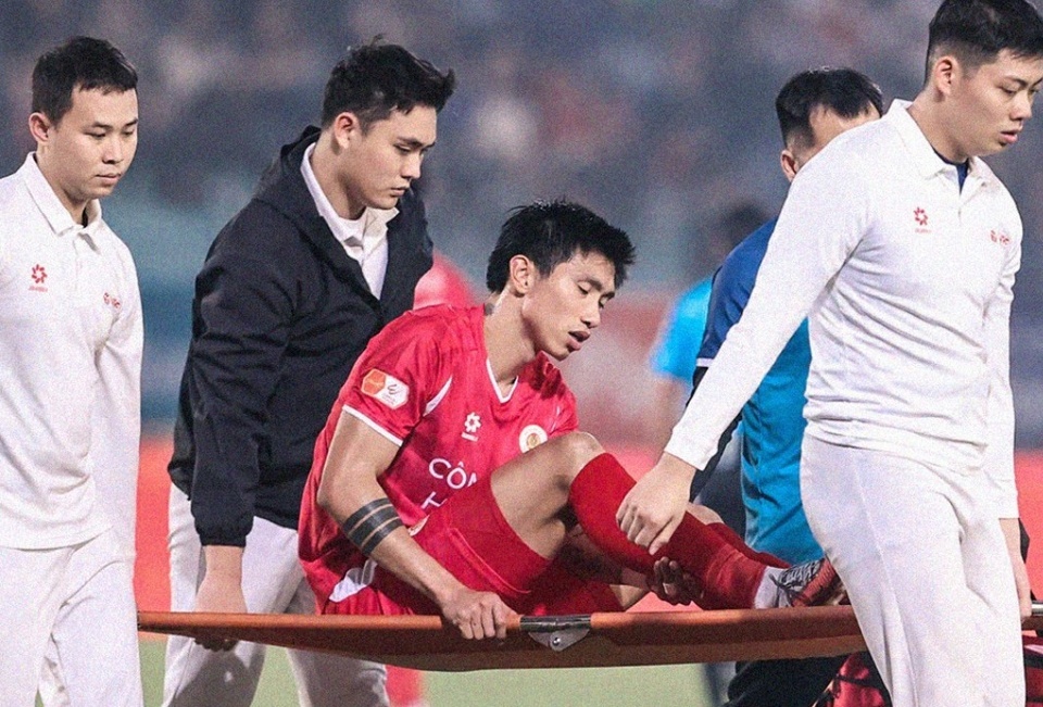 Doan Van Hau len tieng sau chan thuong hinh anh