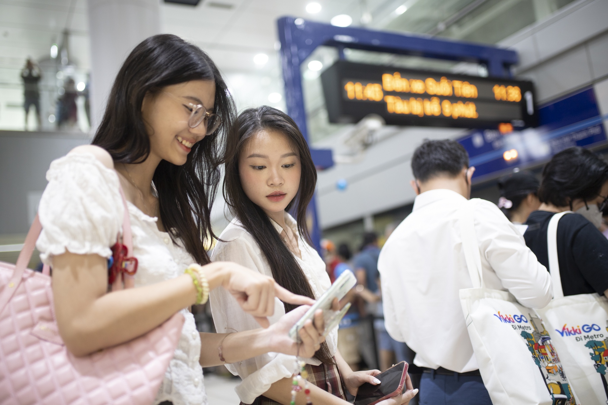 Mien phi metro Ben Thanh - Suoi Tien 2 ngay Tet hinh anh