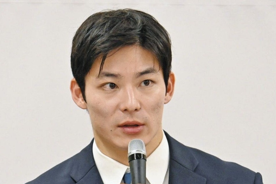 Ngoai hinh nhu 'idol' cua thong doc tre nhat Nhat Ban hinh anh