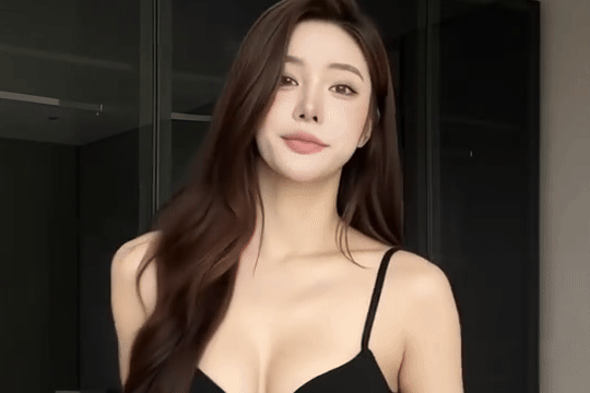 'Hot girl' nhay nhot ban hang kiem tien khung ra sao? hinh anh