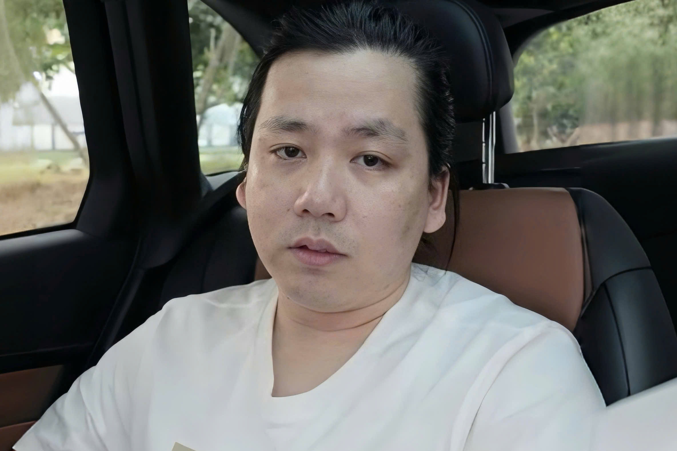 Khoa Pug noi ly do pha san hinh anh