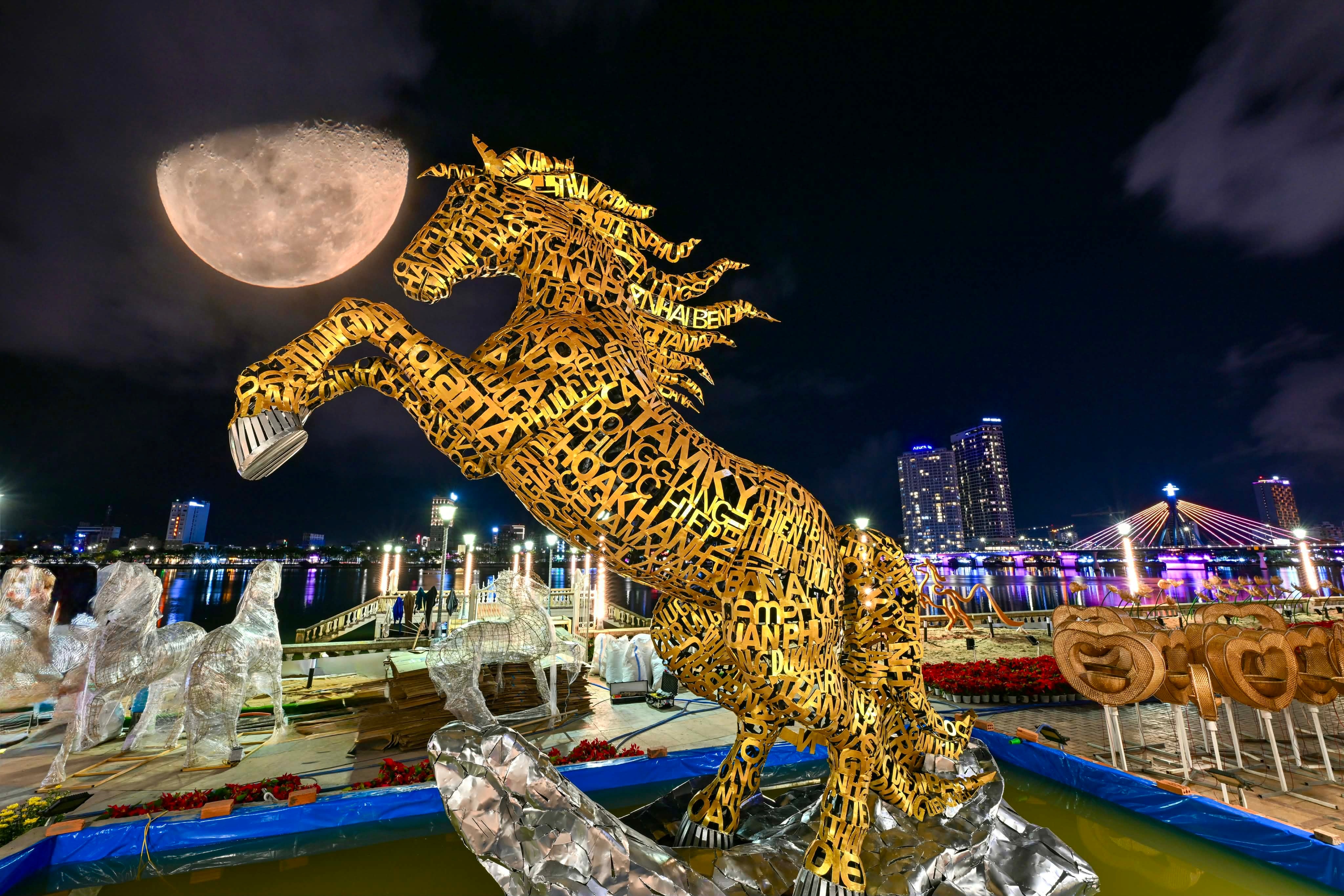 Thanh Giong cuoi ngua anh 10