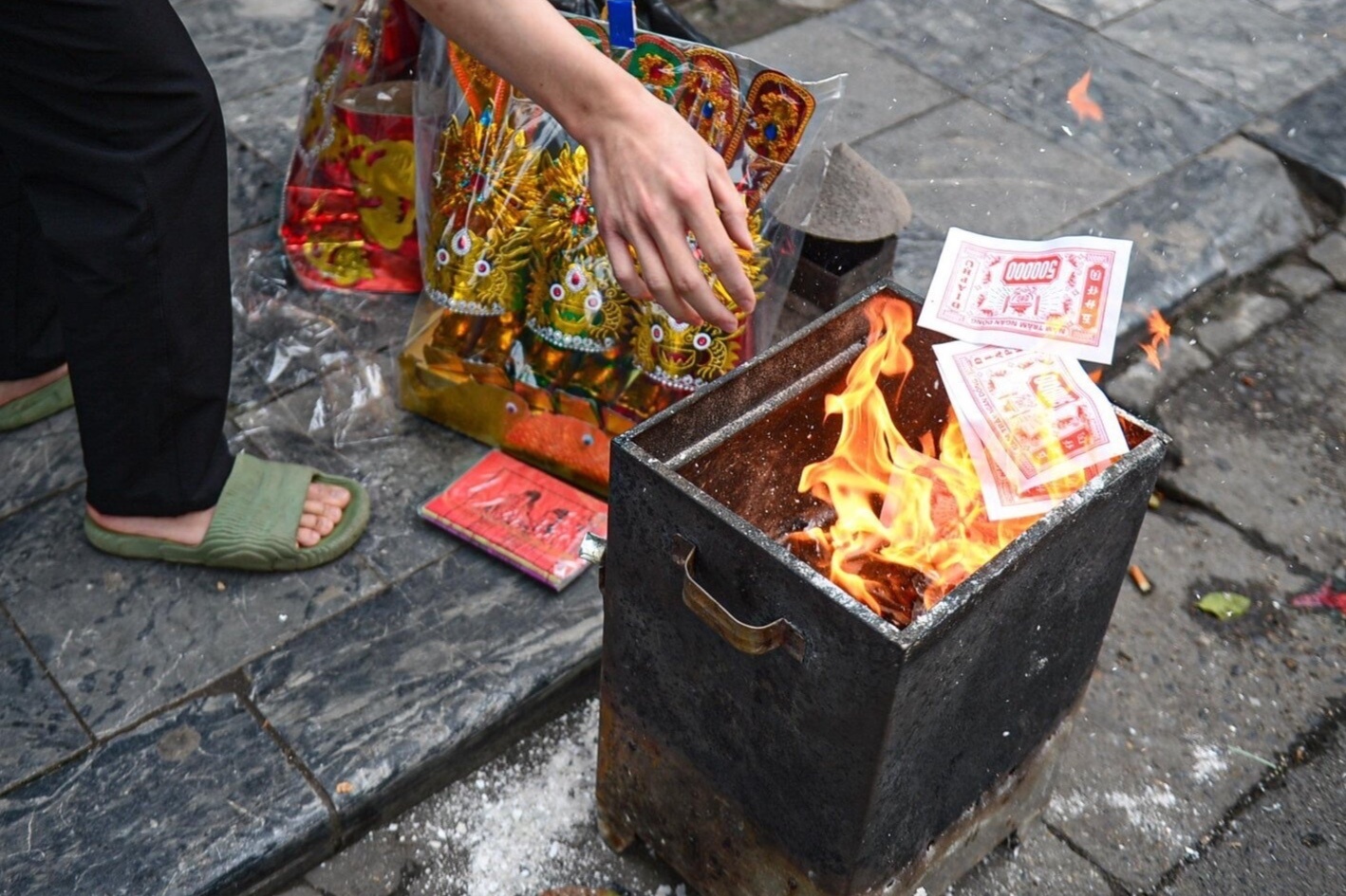 Van khan le hoa vang Tet Binh Ngo 2026 day du, chi tiet hinh anh