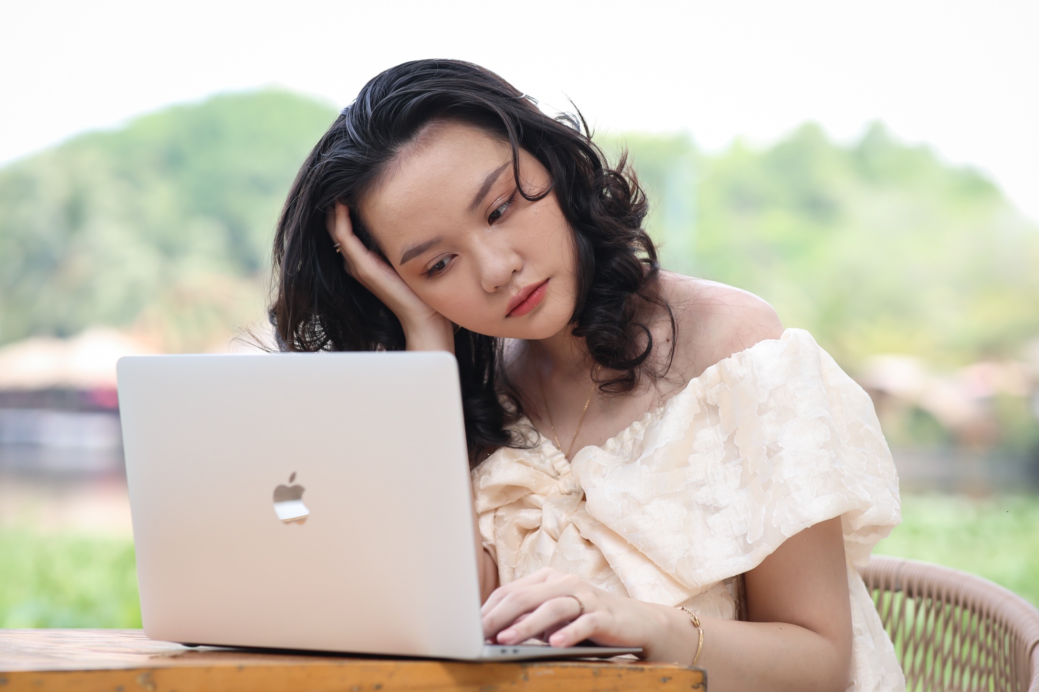 Nhan su o TP.HCM: Het Tet, can tien hinh anh