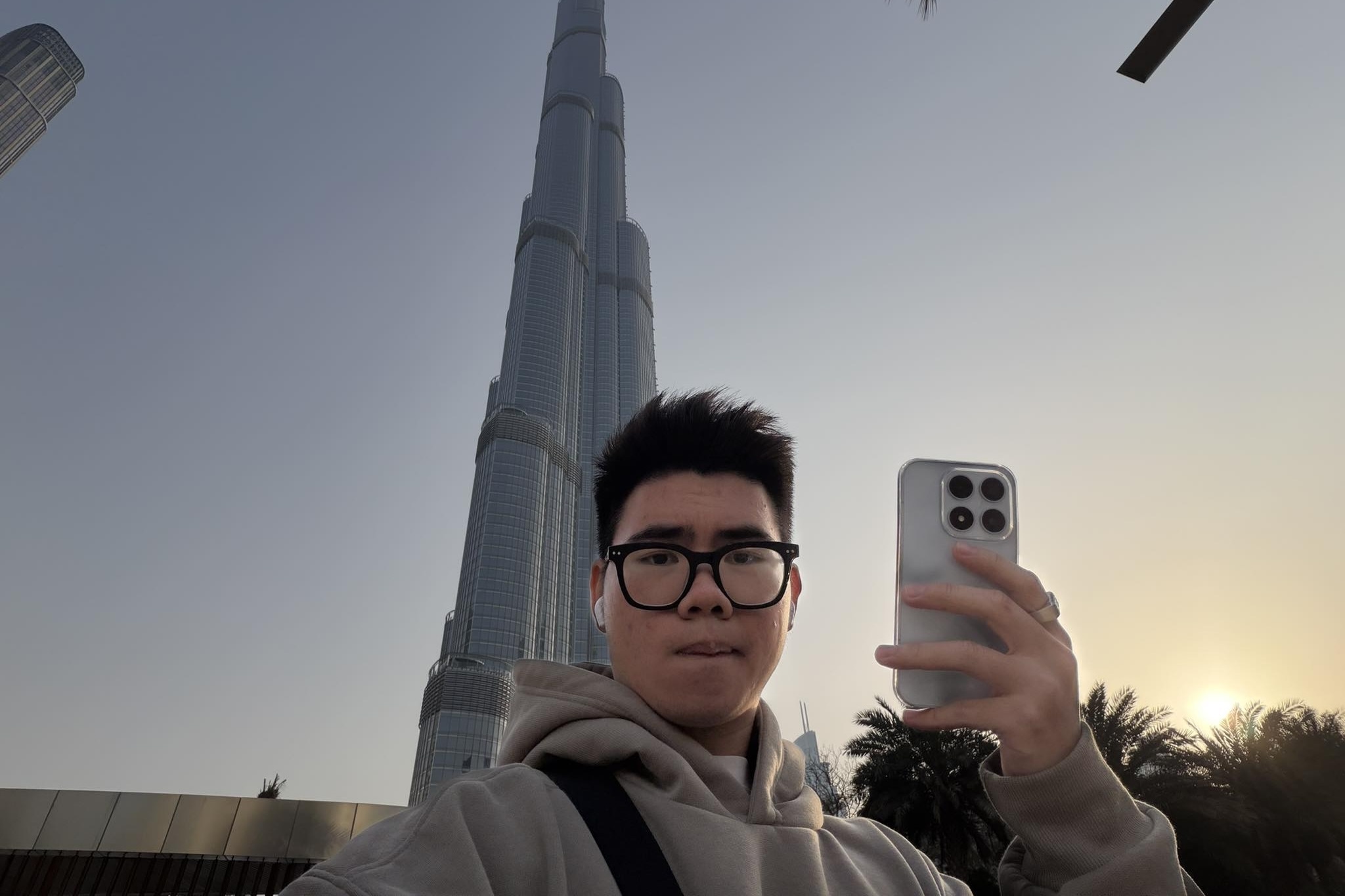 2 YouTuber Viet 'suy sup' vi mac ket o Trung Dong hinh anh