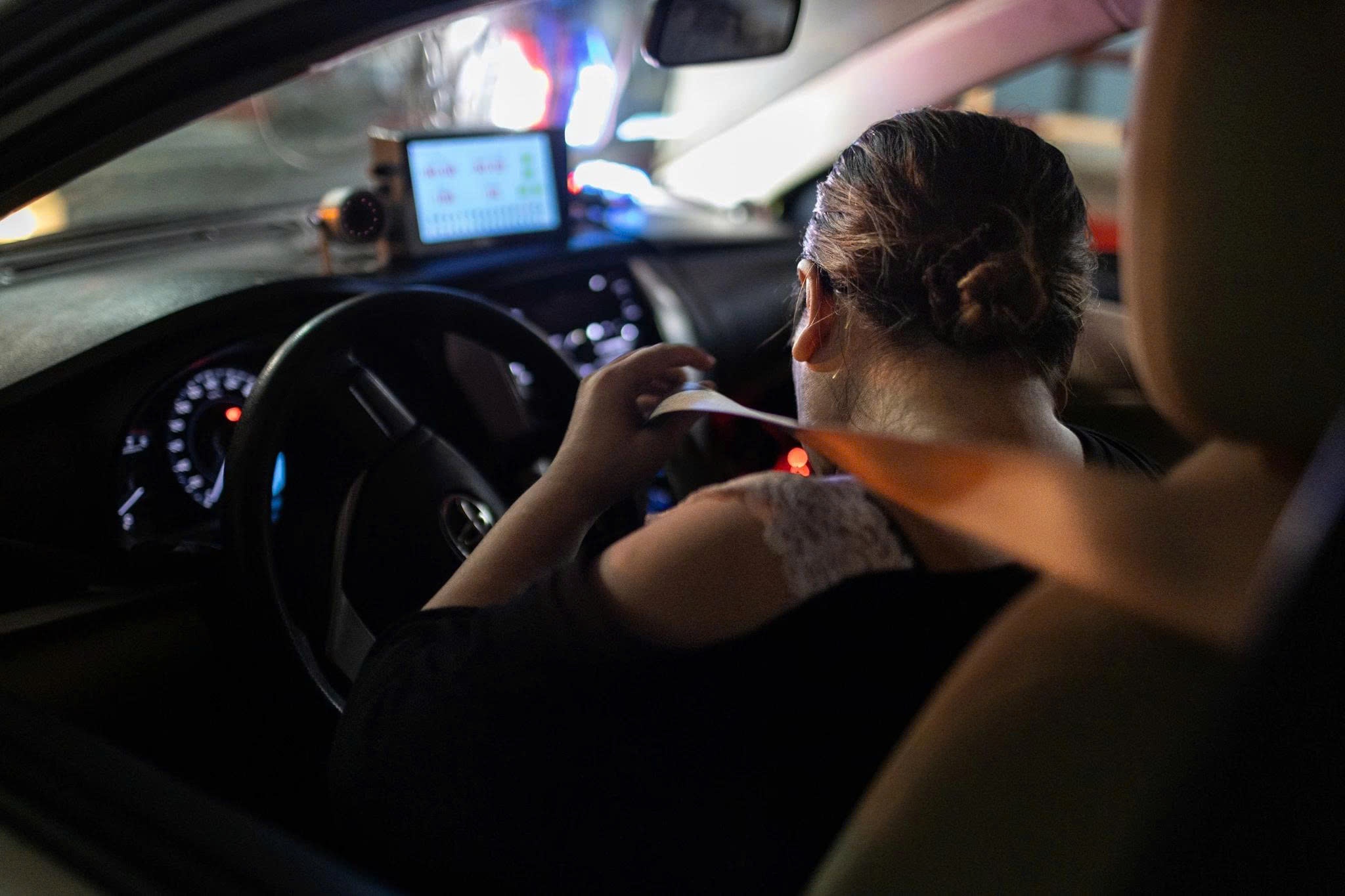 Vu Minh Khang, tai xe Grab: Lo hong chi mang tren xe cong nghe hinh anh