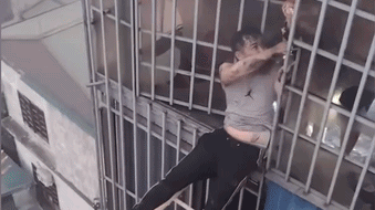 Dan mang quoc te than phuc nhung nguoi hung trong vu chay o Linh Nam hinh anh