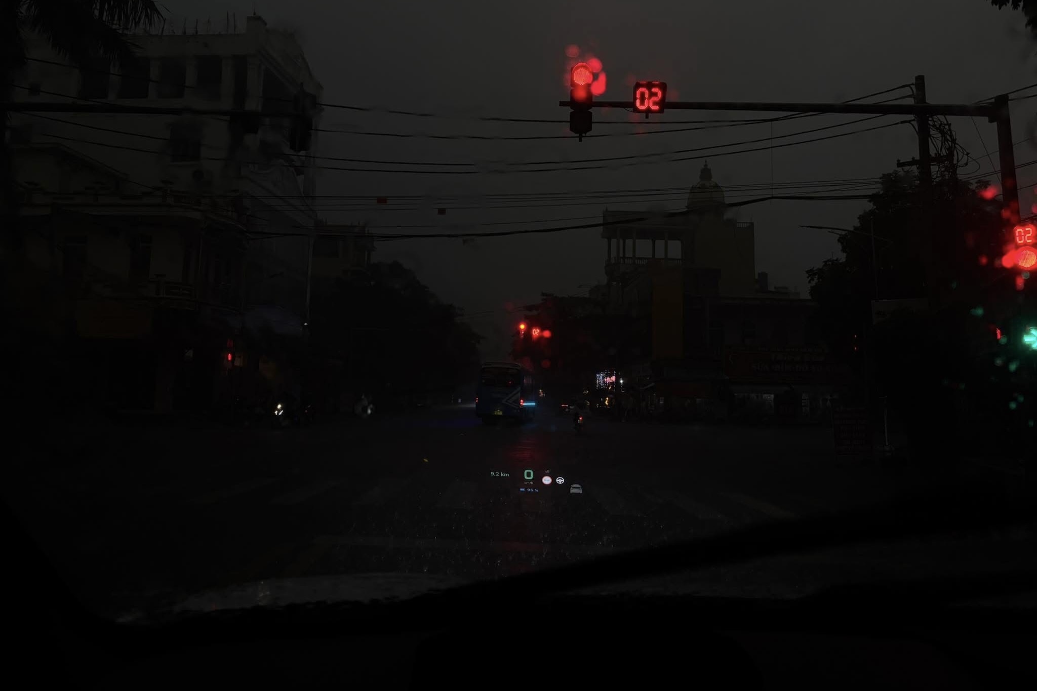 Bau troi toi om luc giua trua gay soc o Hung Yen hinh anh