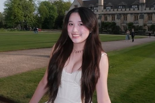 Khong nhan ra Jenny Huynh hinh anh