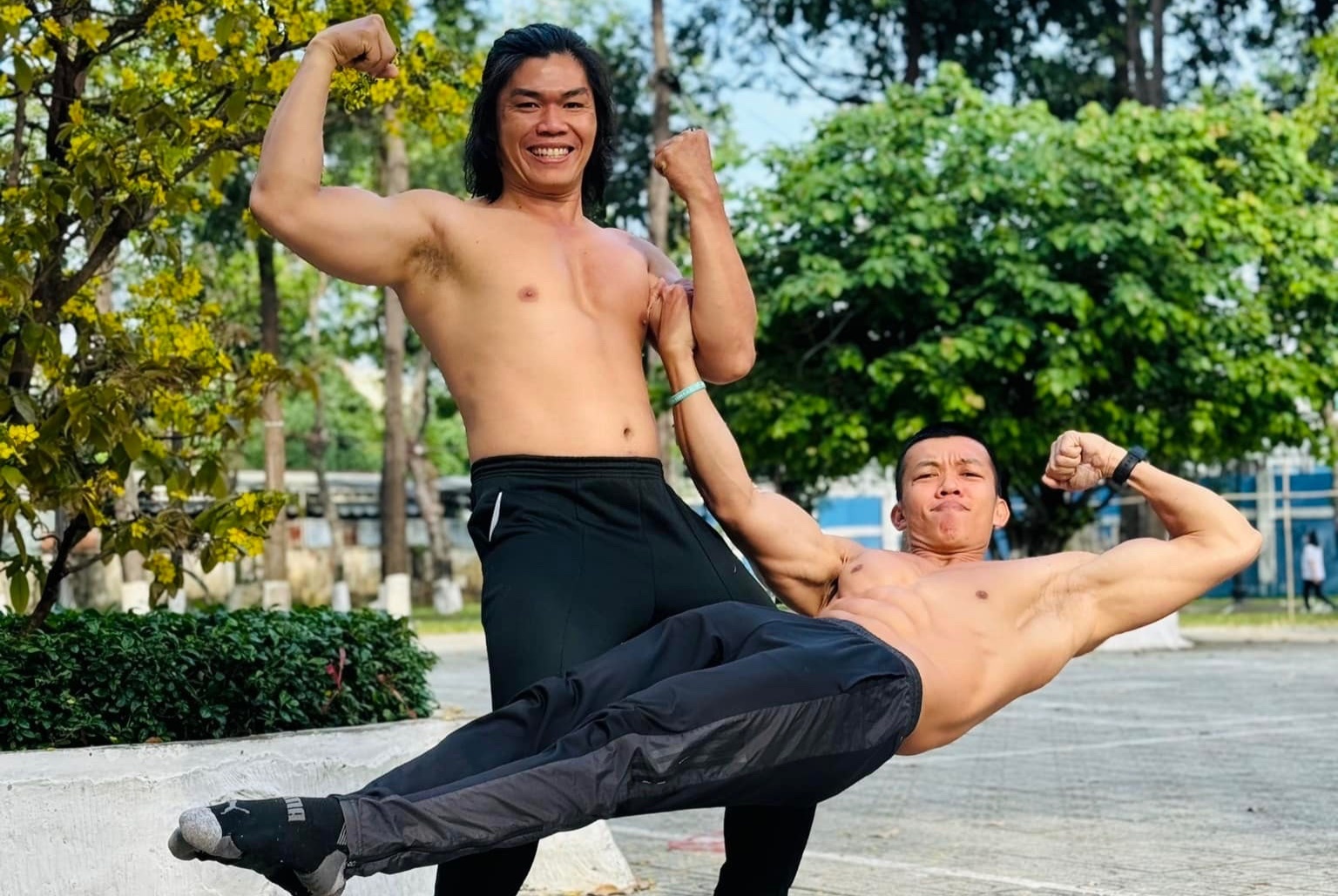 'Thay gym' 10 nam day mien phi o cong vien TP.HCM hinh anh