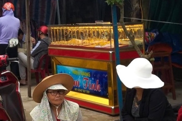 Tiem vang 'tro troi' giua cho Ly Son, chu 14 nam khong so trom cap hinh anh