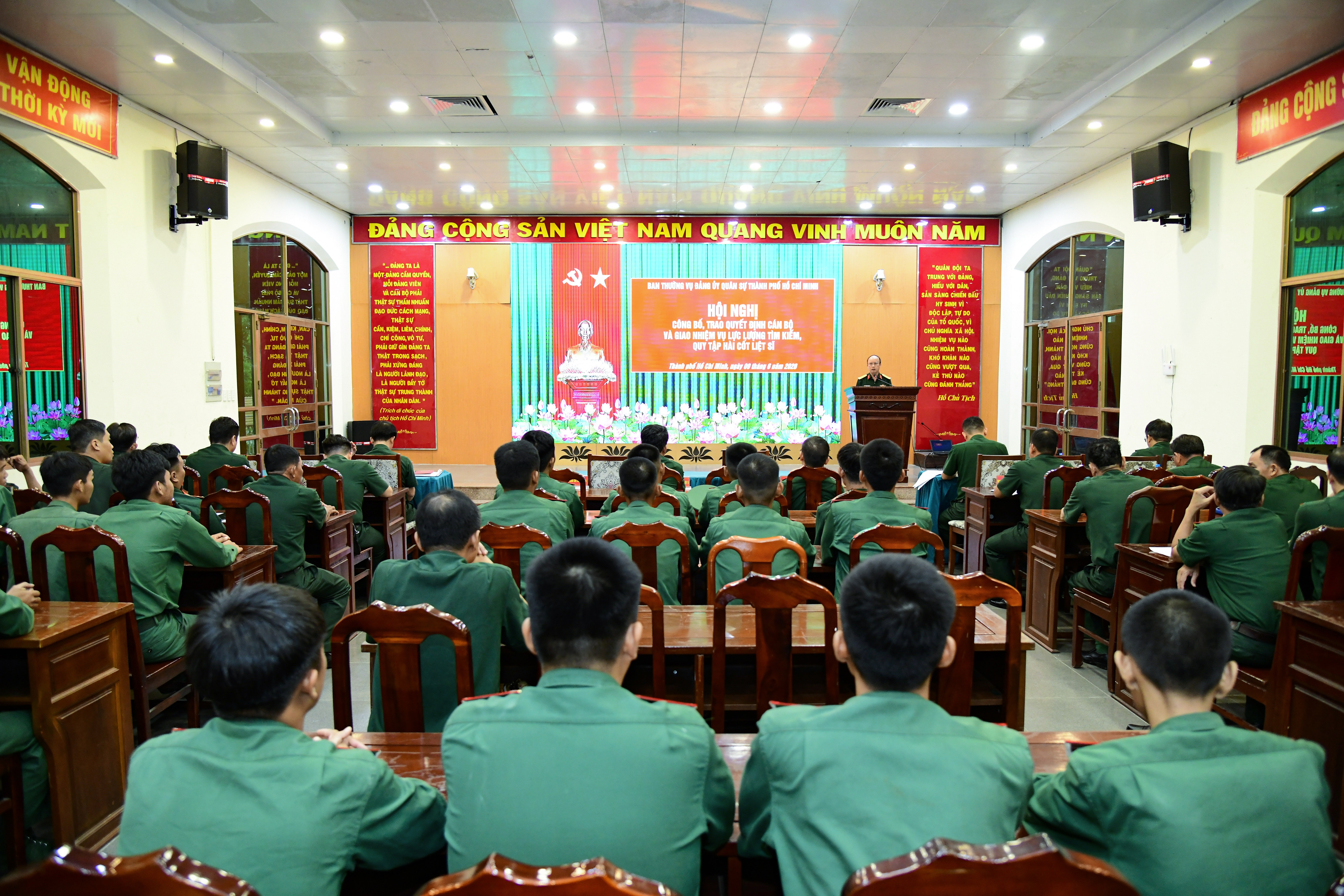 hai cot liet si anh 2